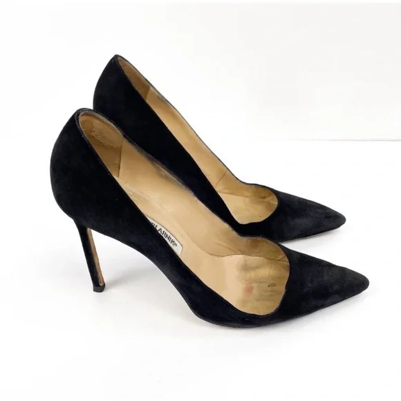 Manolo Blahnik Classic Black Suede Heels - Picture 5 of 14
